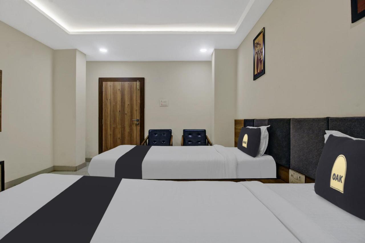 Collection O Hotel Swagath Pride Mancheral Exterior photo
