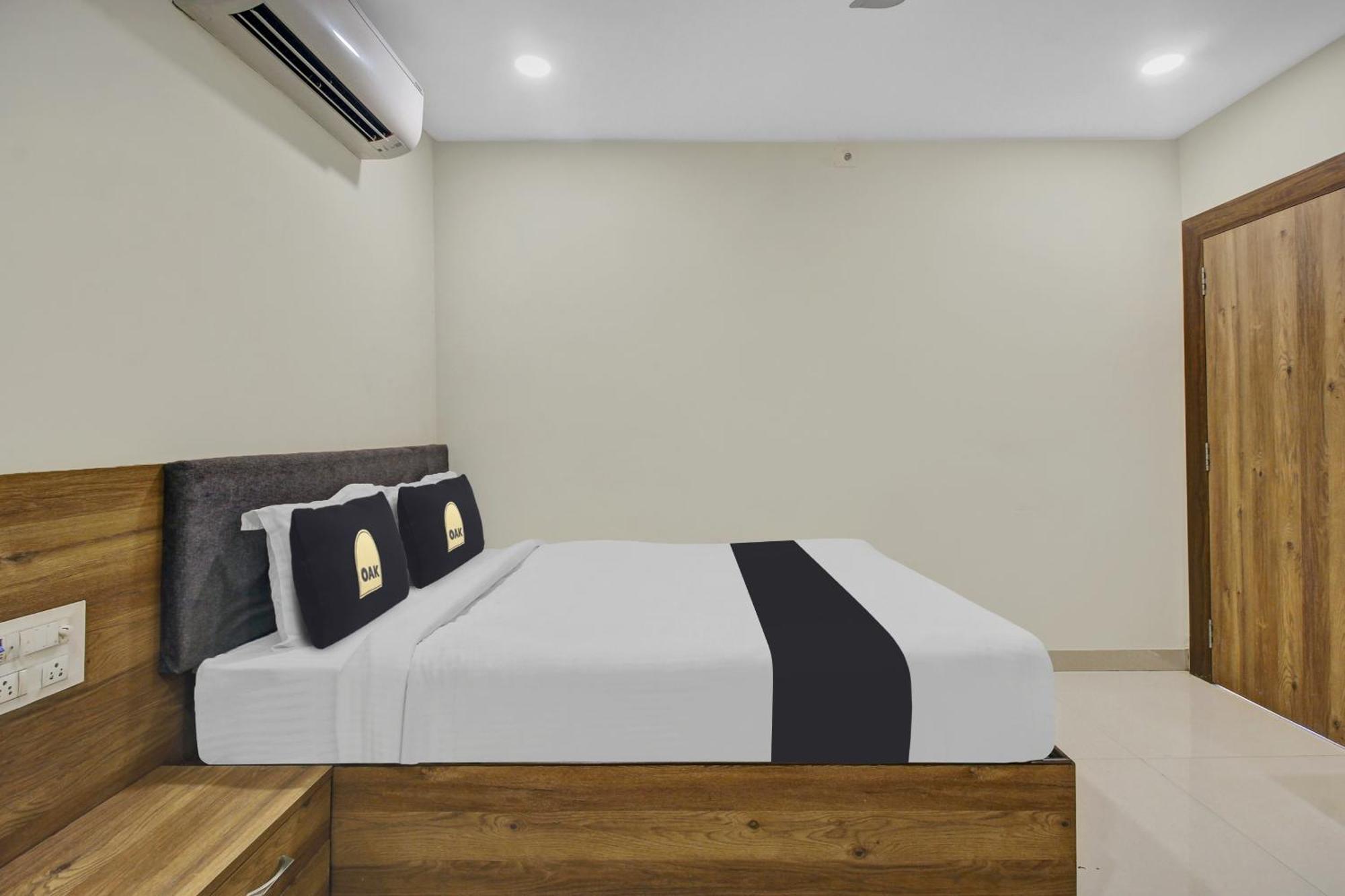 Collection O Hotel Swagath Pride Mancheral Exterior photo