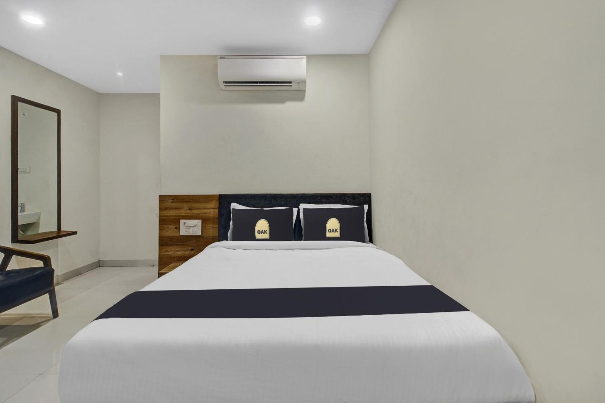 Collection O Hotel Swagath Pride Mancheral Exterior photo